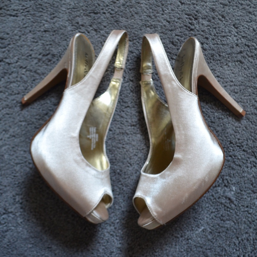 silk pumps