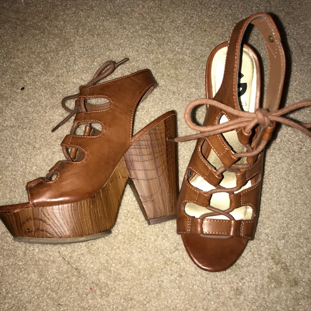 guess heels