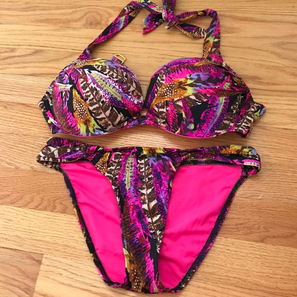 Victoria's Secret bombshell 34d top xs bottoms