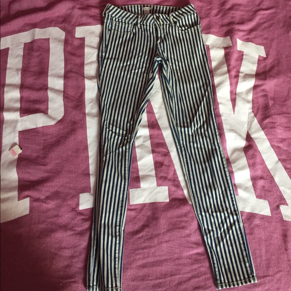 Denim Stripes Pants 😍