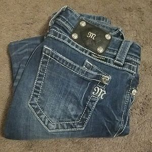 Host Pick💕 Skinny Miss Me Jeans Size 27