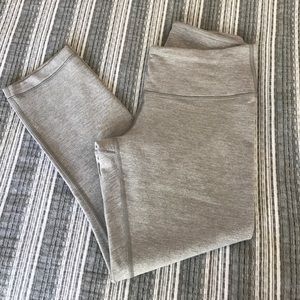 NWOT Lululemon Crop Leggings - Light Gray