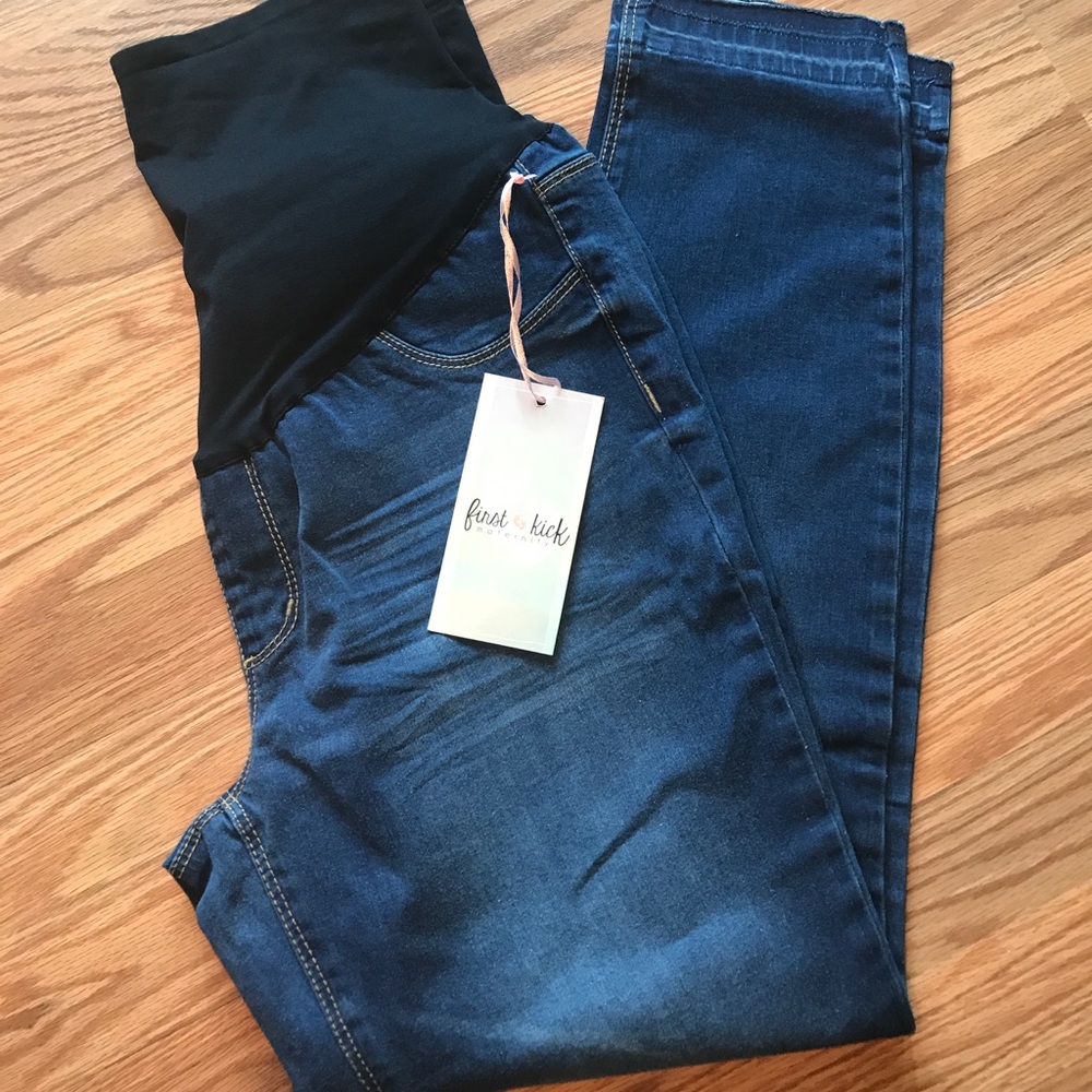 Maternity jeans BNWT