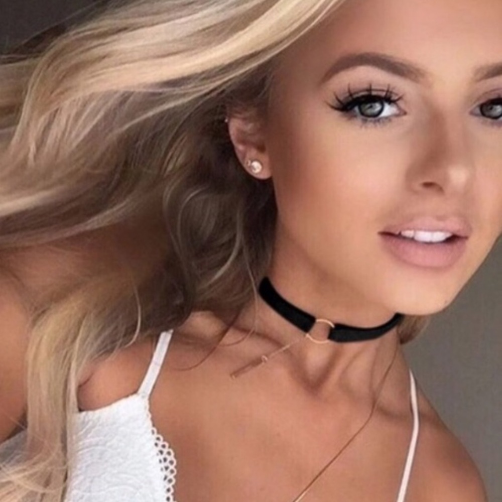 🌸Just in🌸 Black suede choker.