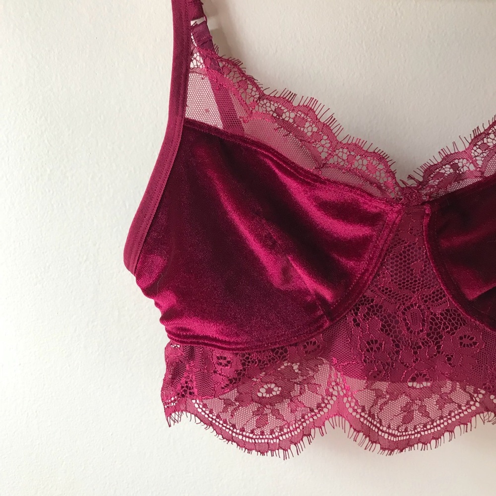 ✨ Lace Bralette in Wine - Picture 2 of 5