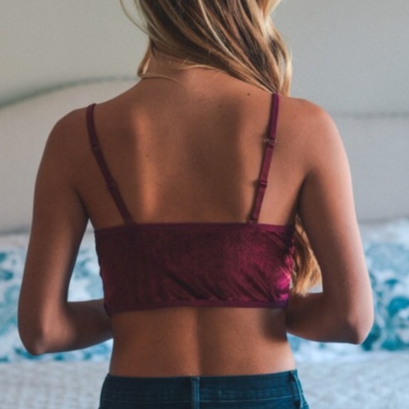 ✨ Lace Bralette in Wine - Picture 4 of 5