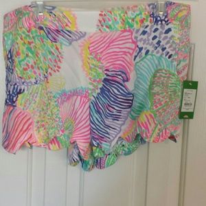 Lilly pulitzer Dahlia scallop shorts