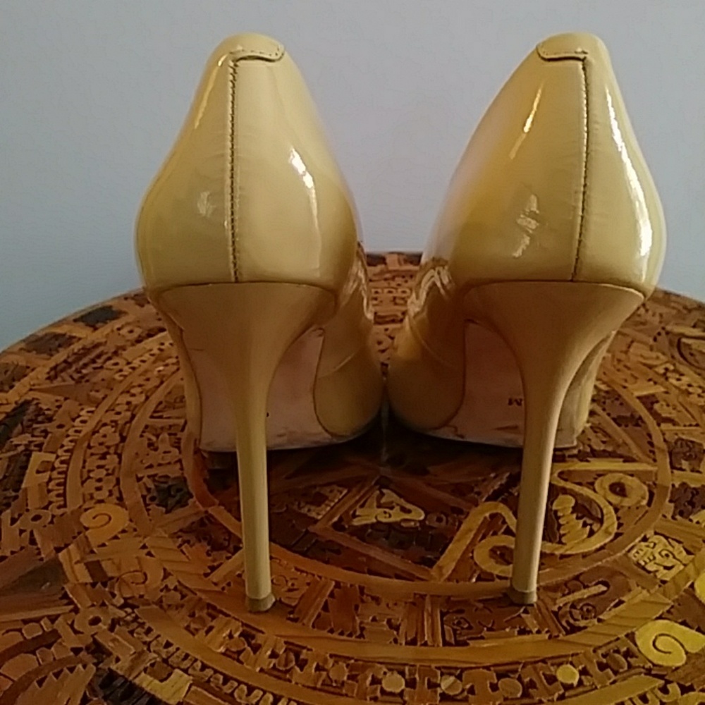 Maiden Lane Basic Pump - image 2