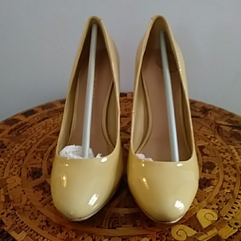 Maiden Lane Basic Pump - image 4