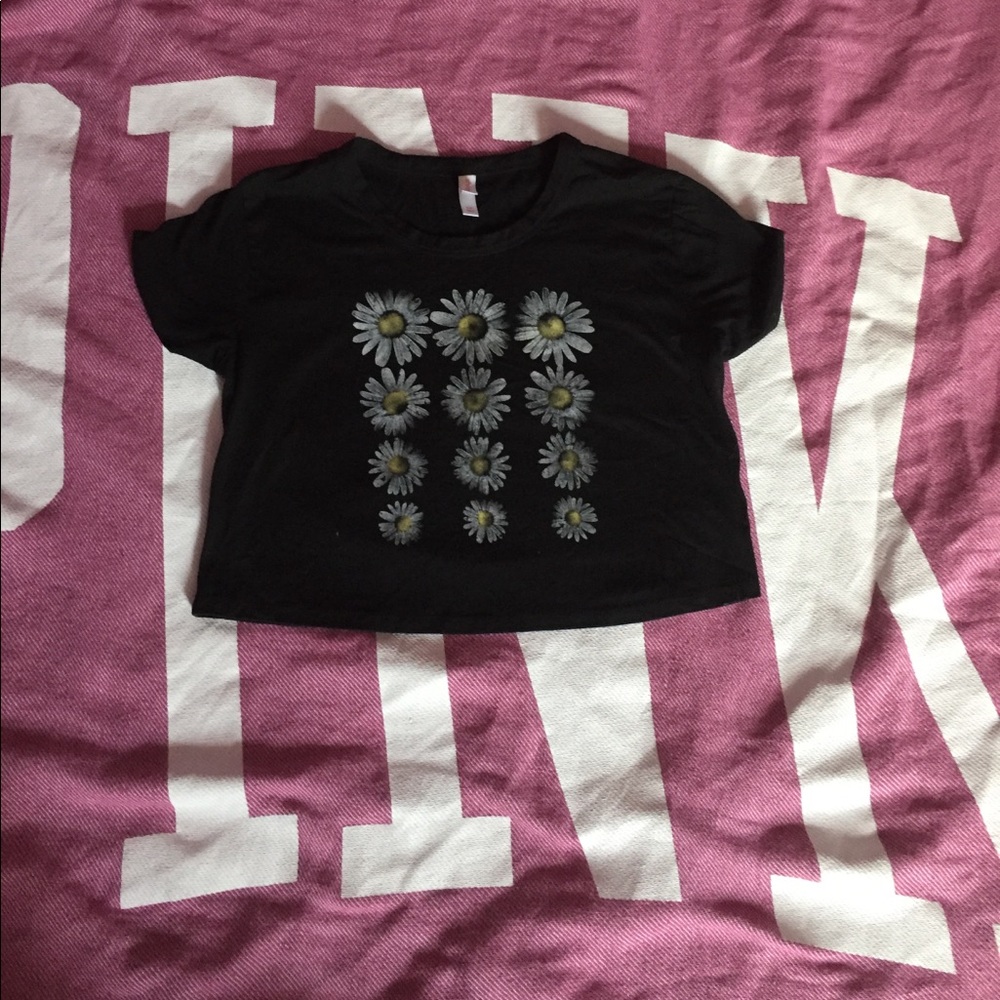 Black Flower Crop Top💛