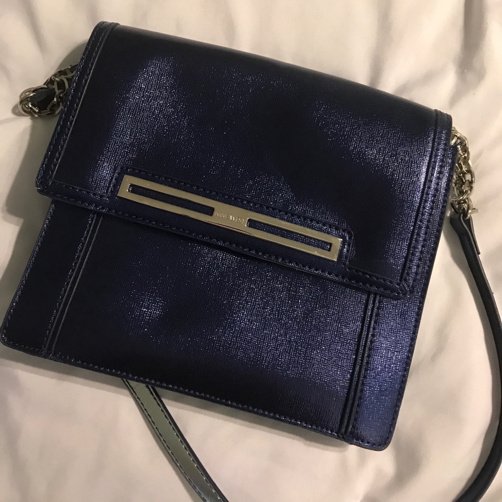 Flash Sale Nine West cross body Navy bag
