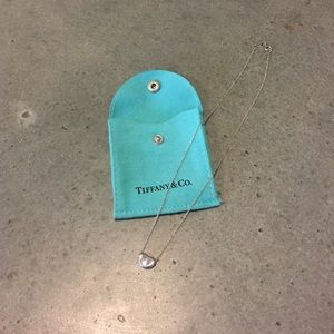 TIFFANY KIDNEY BEAN NECKLACE