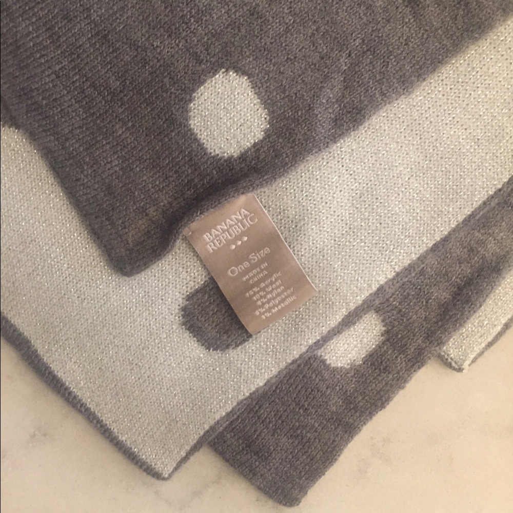 Banana Republic reversible scarf