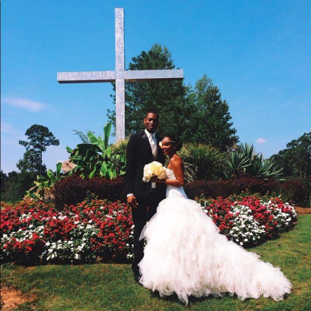 Wedding gown