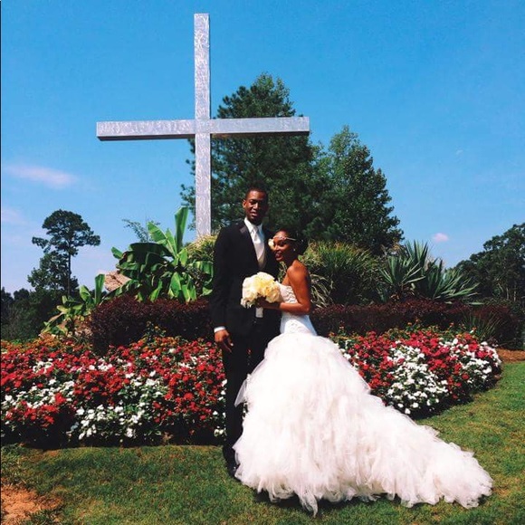 Wedding gown