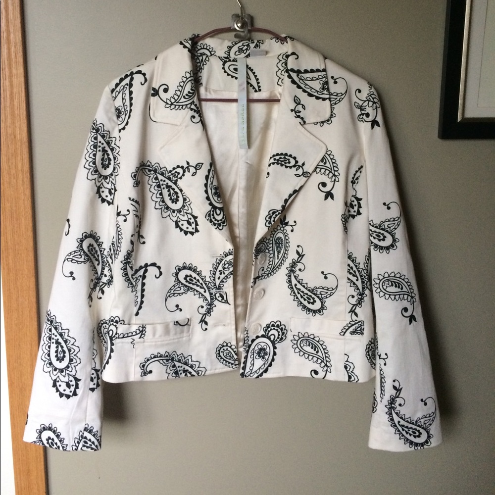 White and black Blazer
