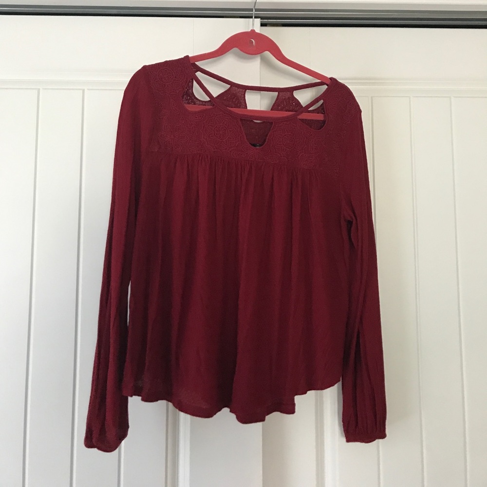 Long sleeve red top