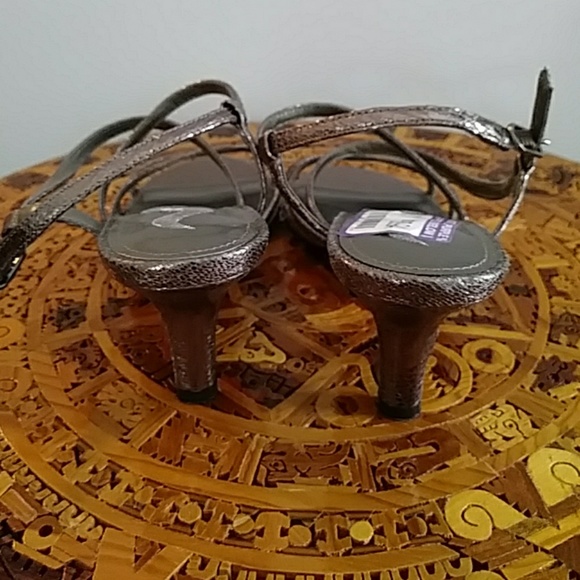 Nina Roxane Sandal - Picture 3 of 4