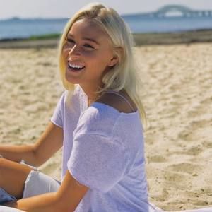 Meet your Posher, Kendra