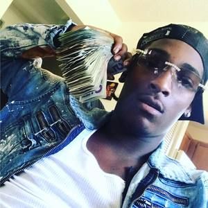 Meet your Posher, Foehunchoo