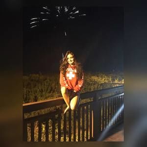 Meet your Posher, Camila