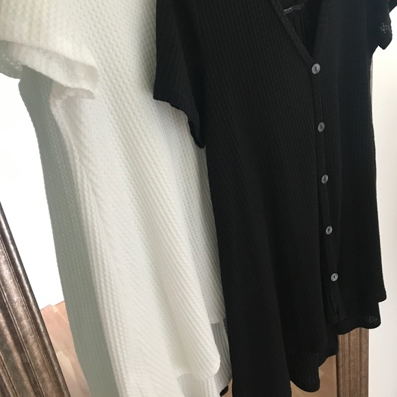 LAST 2 - Crisp white button down knit top - Picture 6 of 7