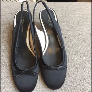 8M Adrienne Vittadini satin heels.