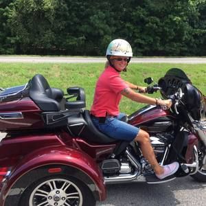 Meet your Posher, Selena