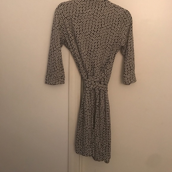 DVF Wrap Dress - Picture 5 of 7