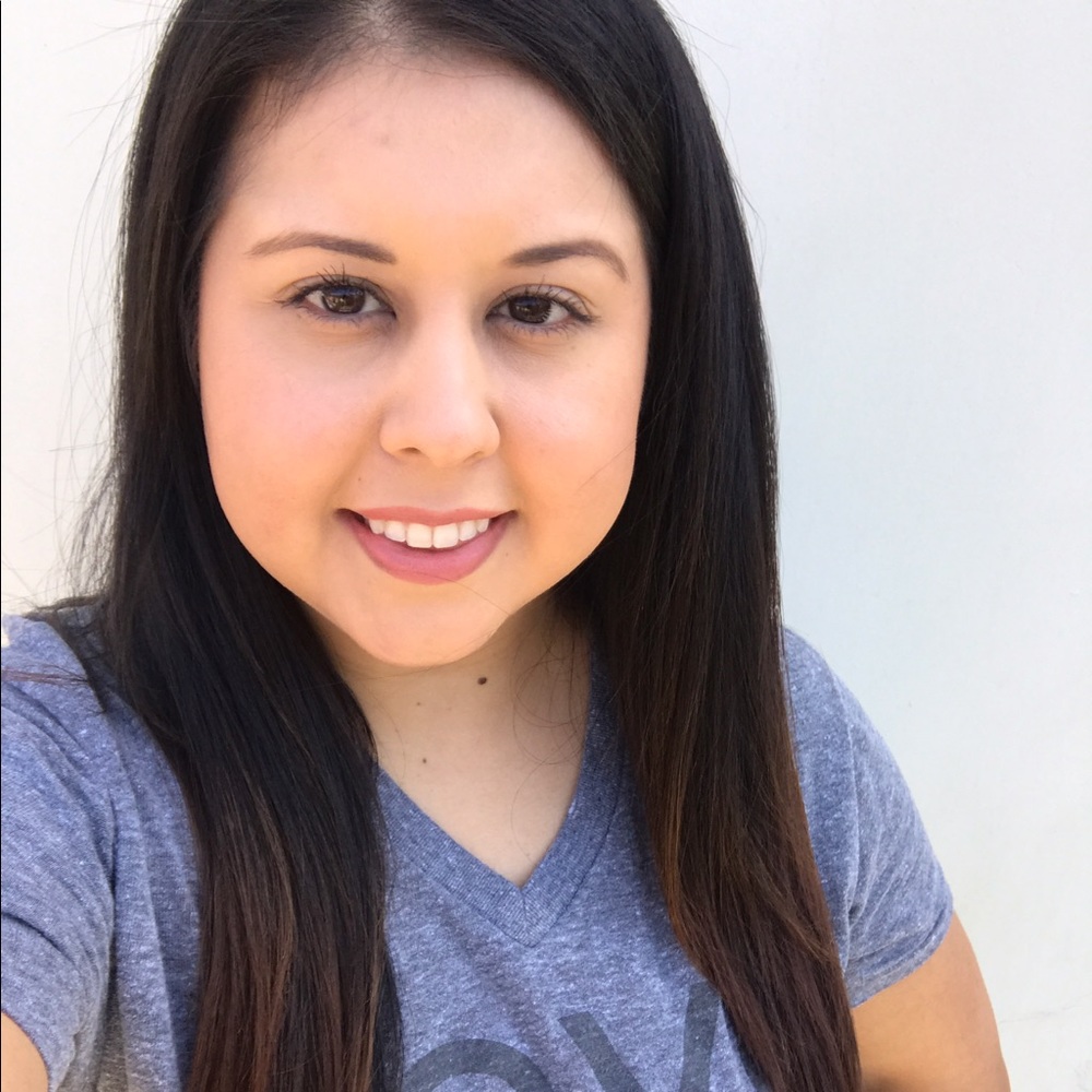 Meet your Posher, Deanna