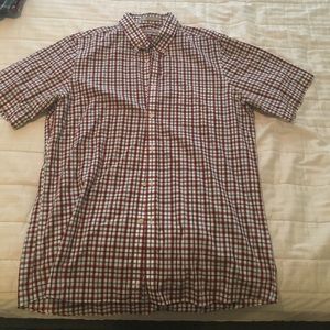 Men's plaid short sleeve button down