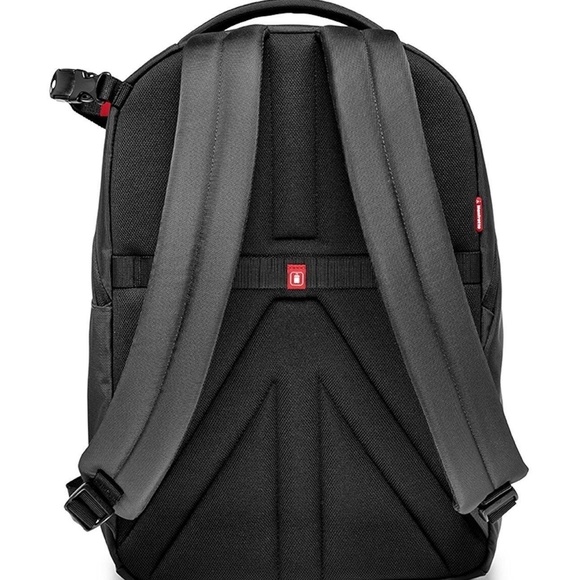 Hiking/ Camera Backpack w/ Monopod - Picture 3 of 6