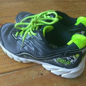 Filas for boys size 4