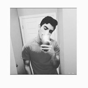 Meet your Posher, Noe