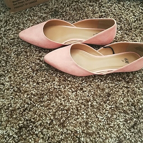 peach pointy flats - Picture 2 of 3