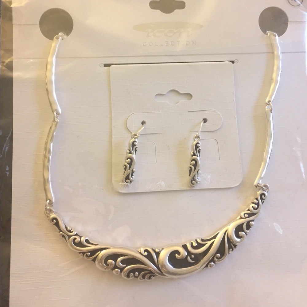 Necklace and earring set.