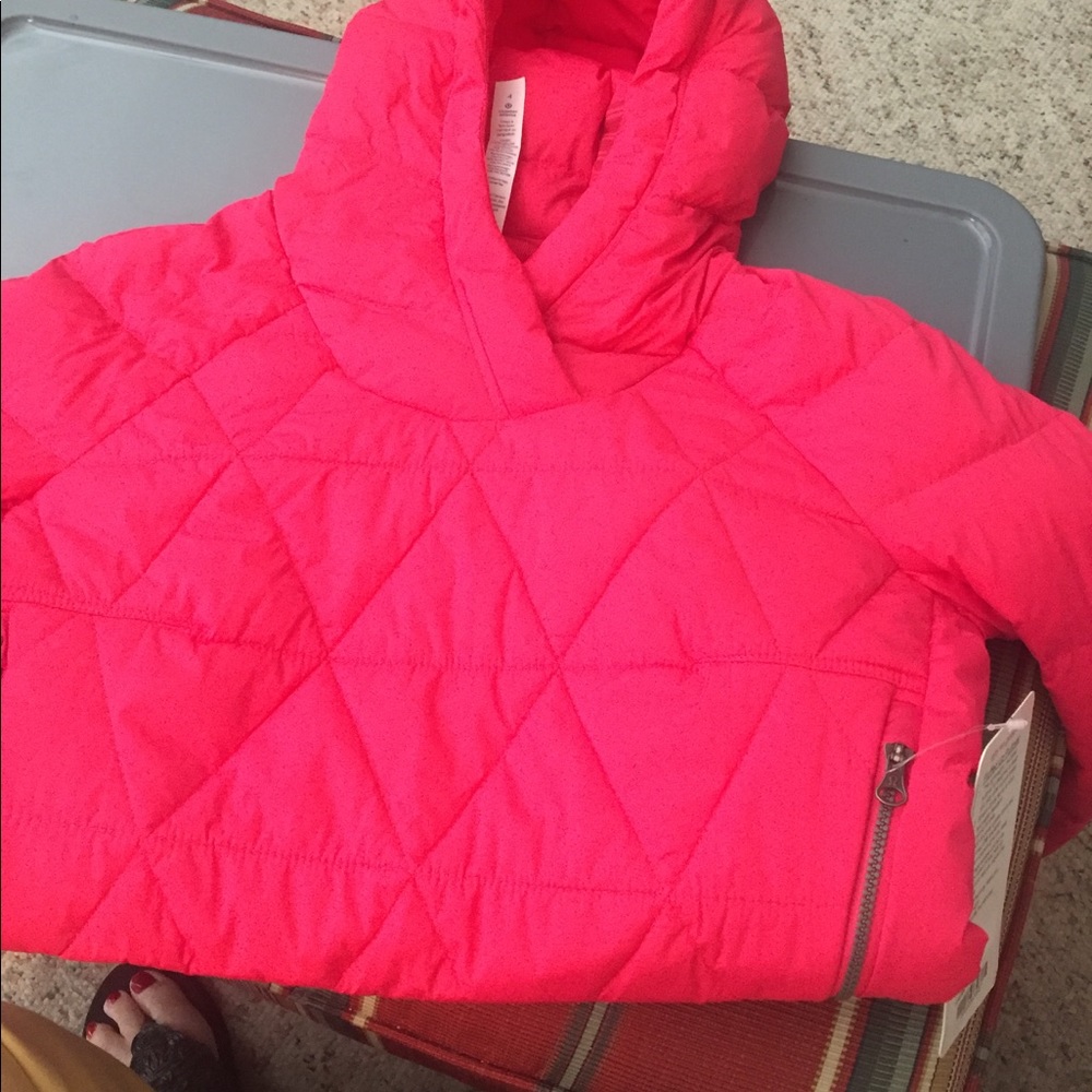 NWT Lululemon Fluffed up Pullover
