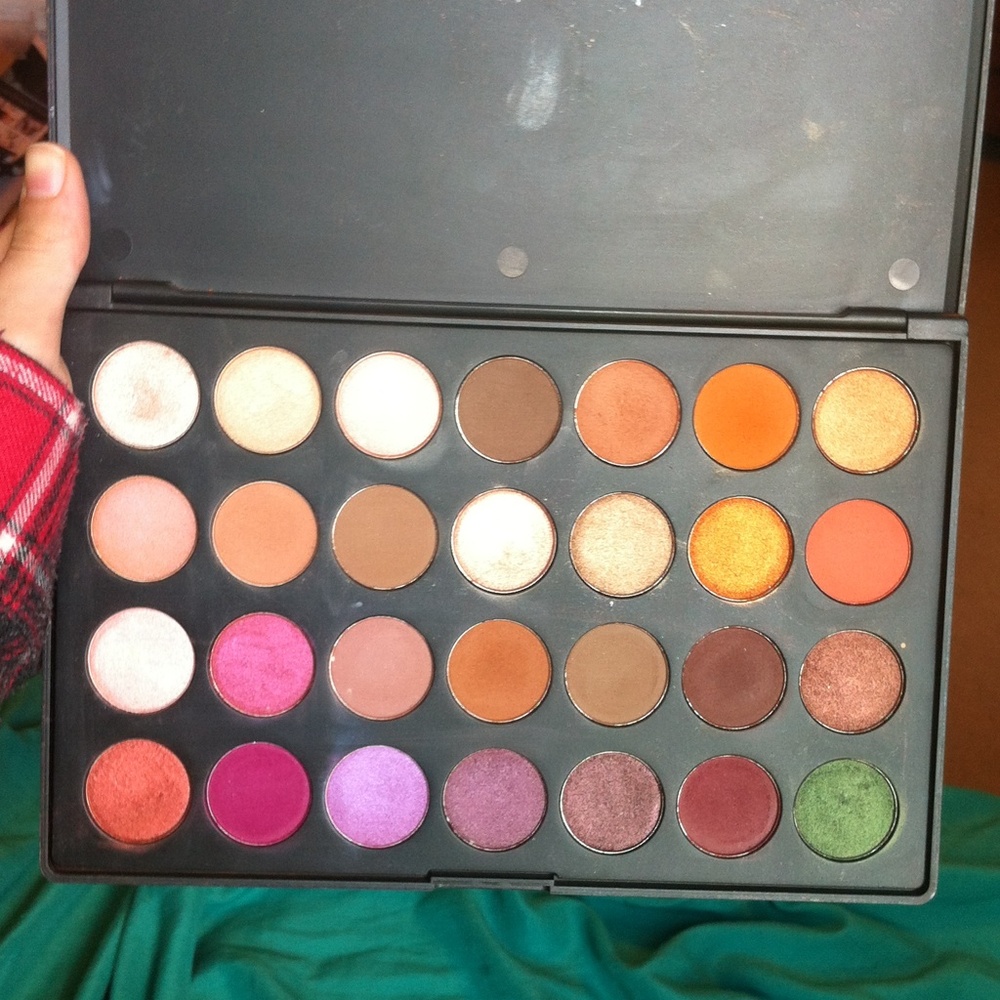 MORPHE X JACLYN HILL FAVORITES PALETTE