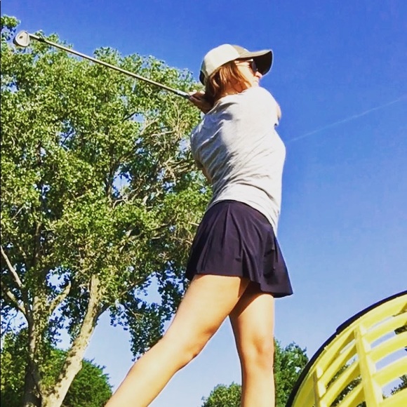 Meet your Posher, Elizabeth - Picture 3 of 3