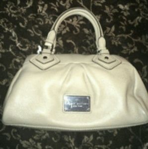 Marc Jacobs Classic Leather Satchel (color-shell)