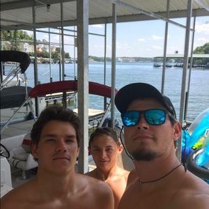 Meet your Posher, Eric