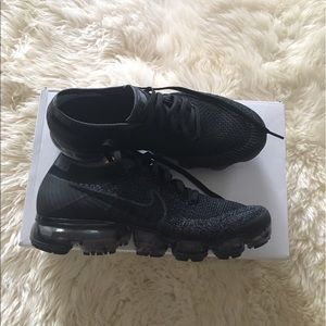 Nike women's air vapormax flyknit