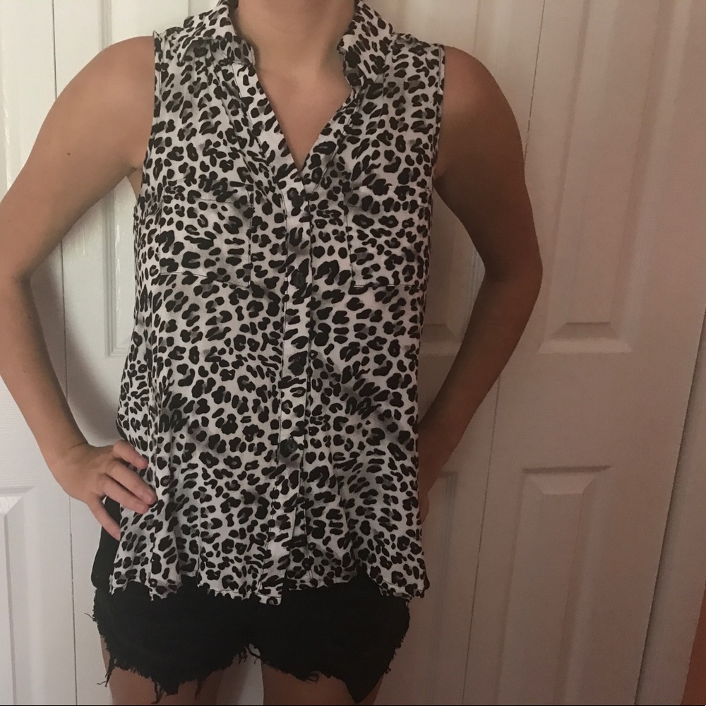 Forever 21 | Size: Medium | back is see through