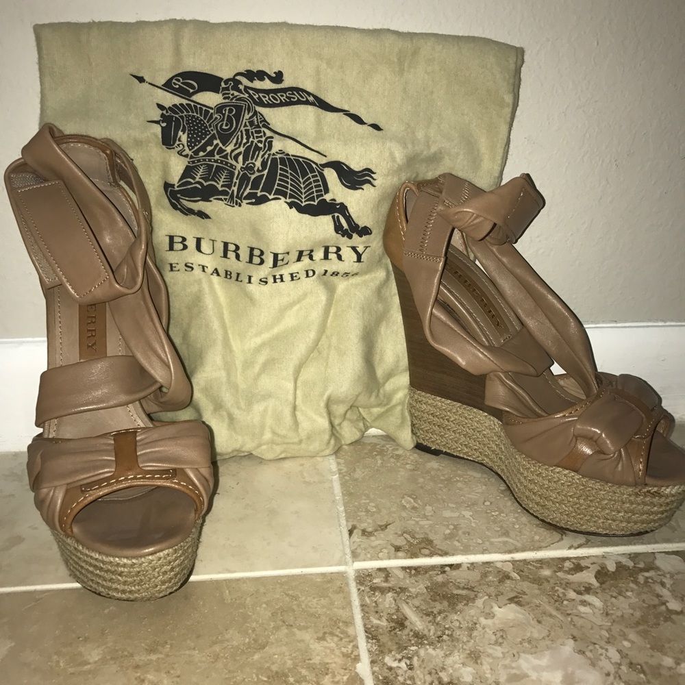 LEATHER AND HOUSE ESPADRILLES WEDGE SANDALS