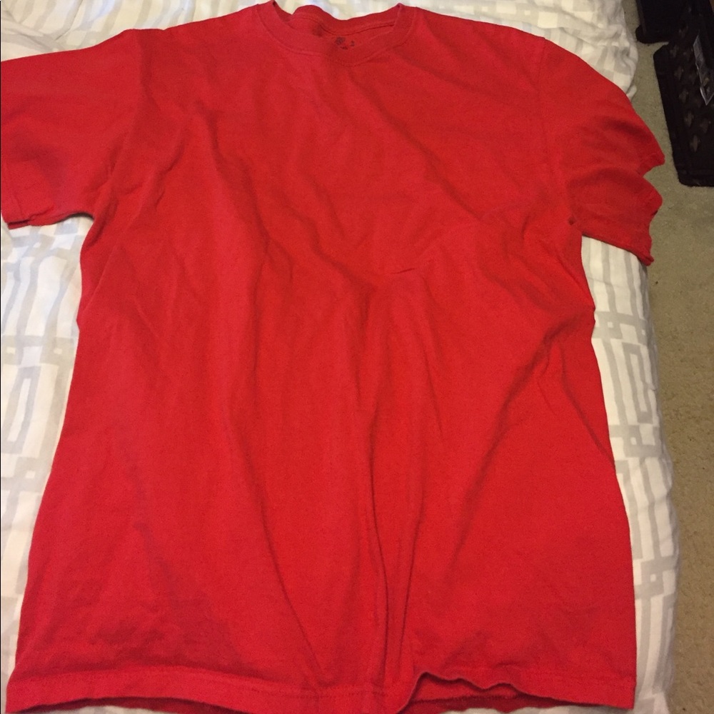 Fruit of the Loom red tee