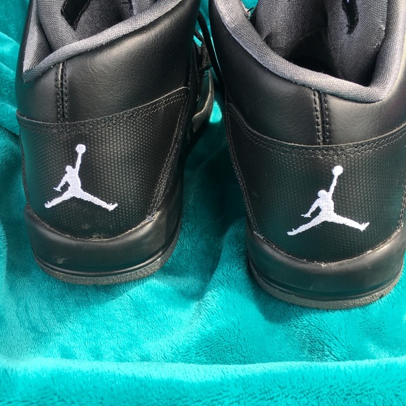 Jordan sneakers - Picture 3 of 4