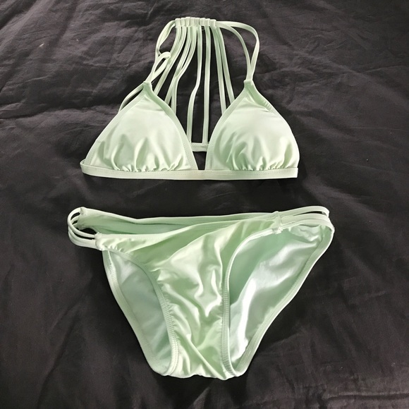 Mint green Bikini set! 🌞 - Picture 1 of 6