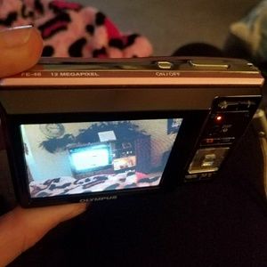 Digital camera olynpus