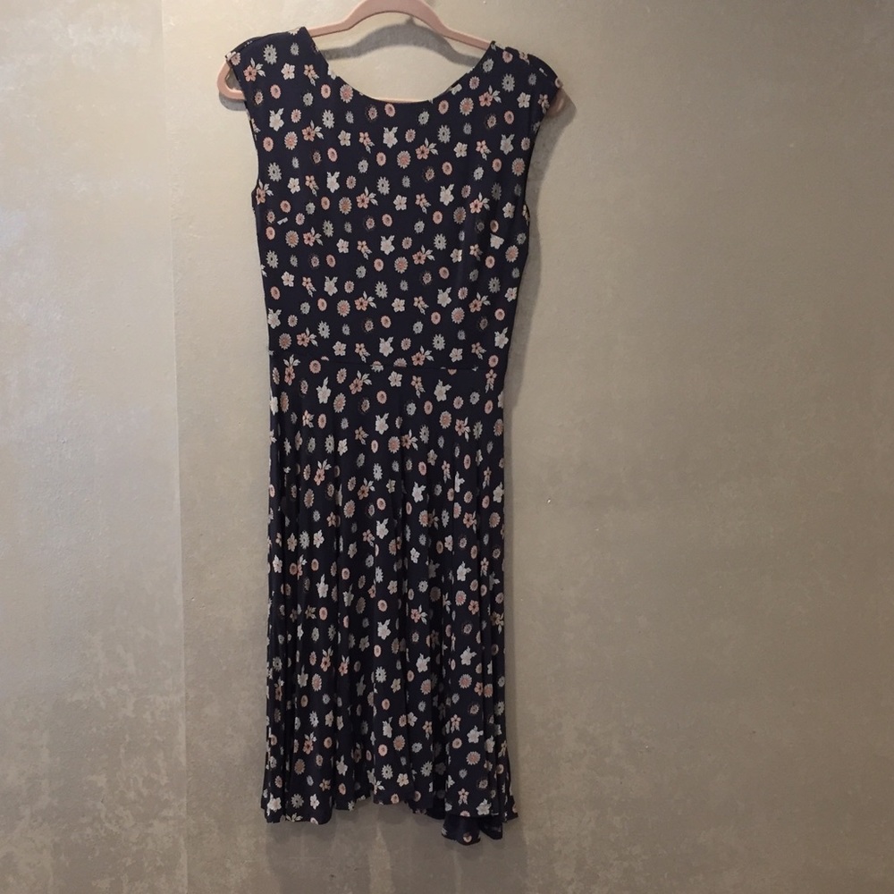 Loft soft dress floral v back tie back XS Tall