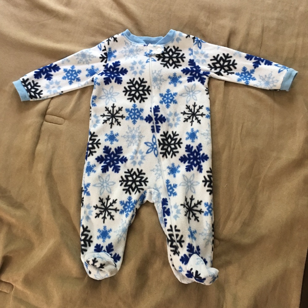 5 for 5! Winter themed fleece pajamas